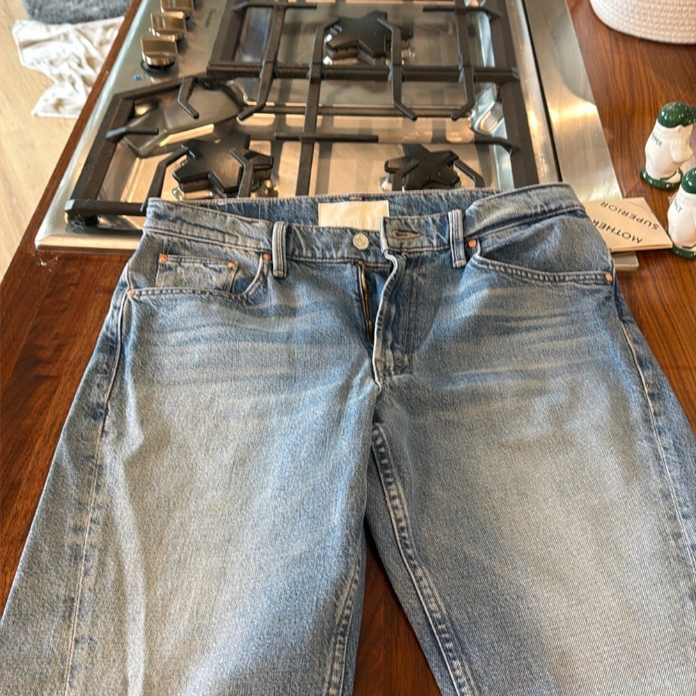 Mother jeans- never worn, style the bookie twist skimp, size 30